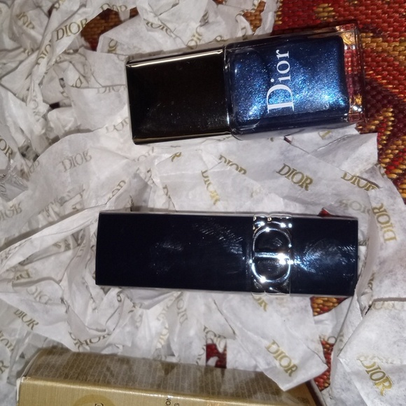 Dior Makeup And Pouch Bundle - Picture 4 of 7